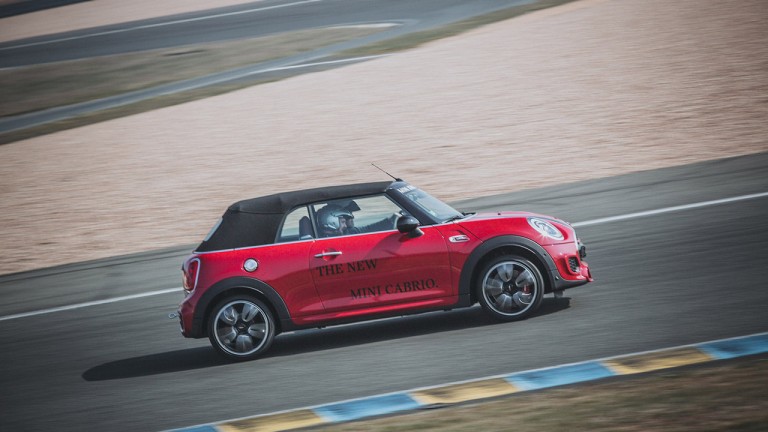 MINI Cabrio JCW