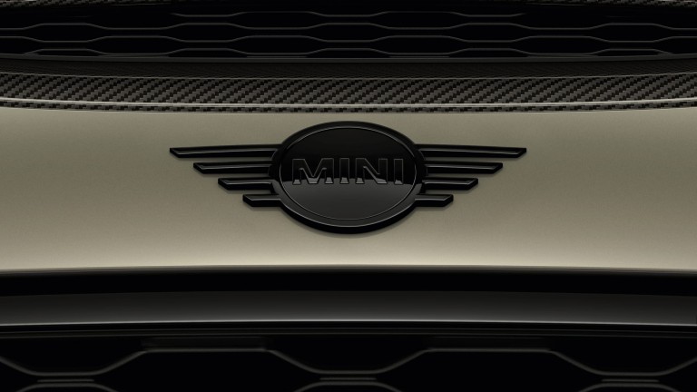 MINI 3-door Hatch – MINI logo piano black
