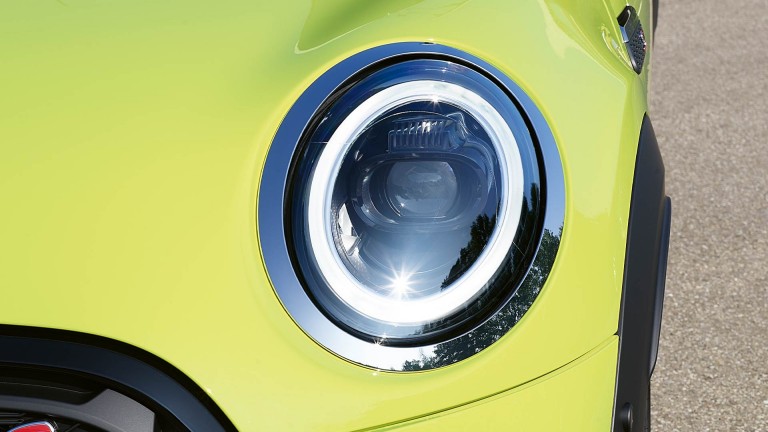 MINI Cabrio – phares à LED – feux arrière Union Jack